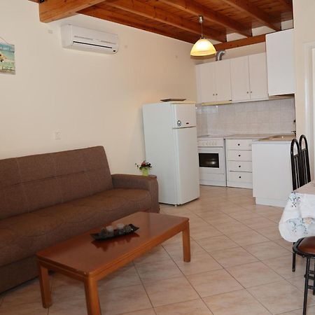 Mary'S Villas Plomari Ngoại thất bức ảnh